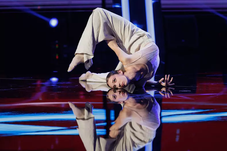 Adora Tănase - Românii au talent (3)