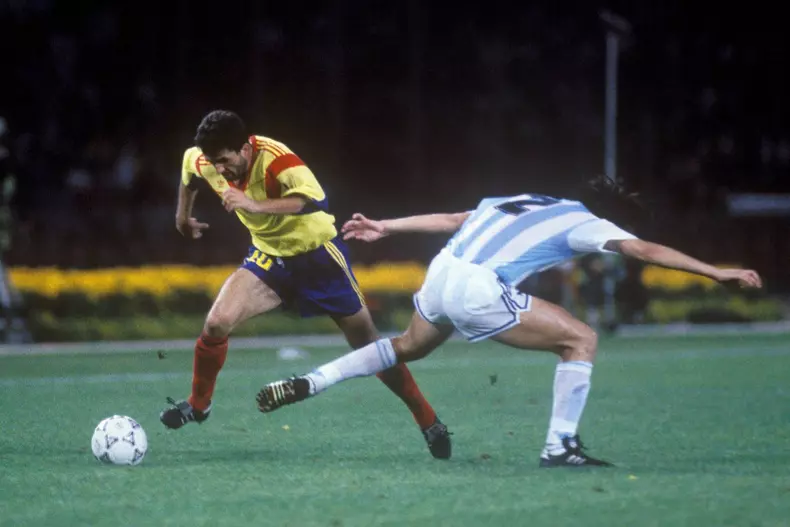 Imagine de arhivă cu Hagi la CM 1990, contra Argentinei. Foto: Imago Images