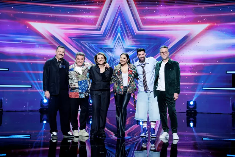 Mihai Bobonete, Pavel Bartos, Carmen Tanase, Andra, Smiley, Andi Moisescu - Romanii au talent