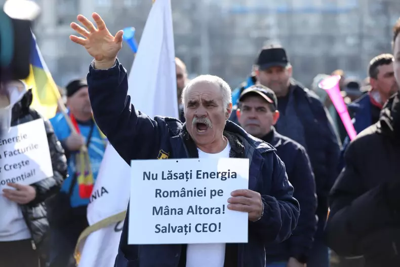 protest-mineri-energeticieni-victoriei (1)