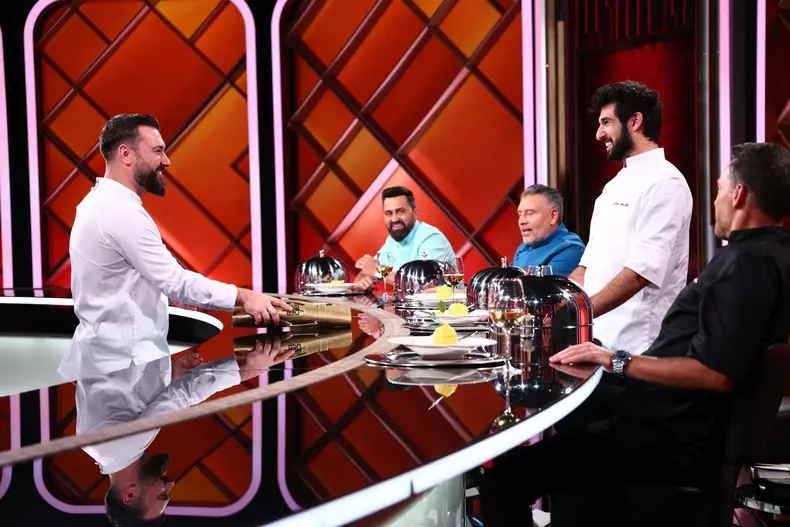 Chef Richard a dat cutitul de aur aseara