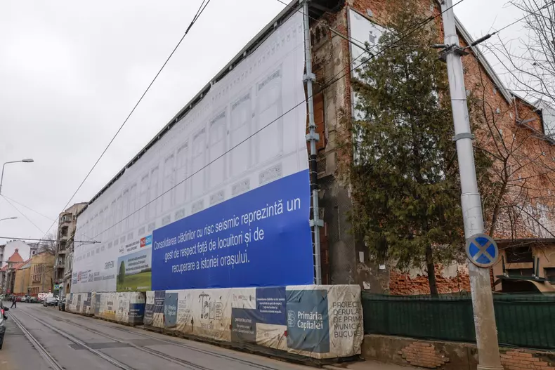 Hanul Solacolu din București a fost salvat de la prăbușire după 30 de ani de ruină. Ce vrea să facă Primăria Capitalei- (1)