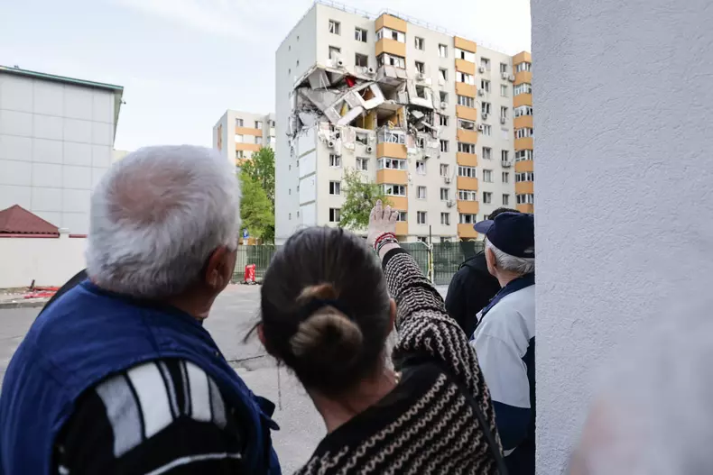 8afeb8c7-62bb-4f3a-827c-5d6a34bd75ae