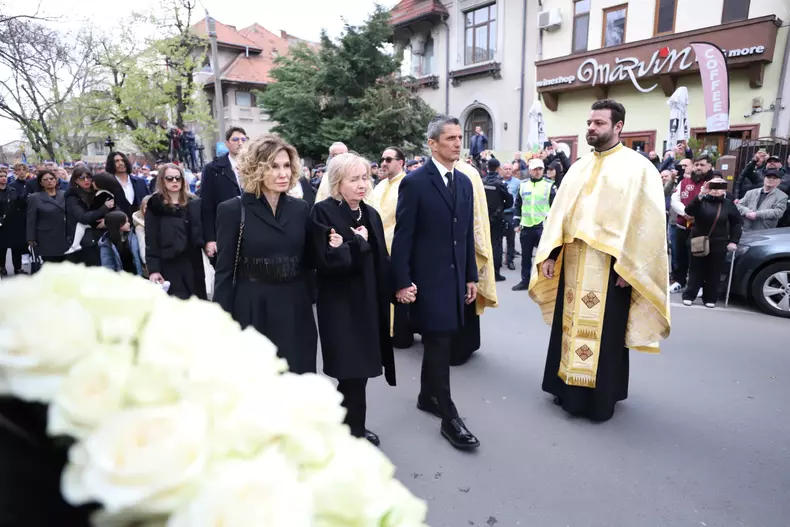 Imagini de la inmormantarea lui Mircea Lucescu (12)