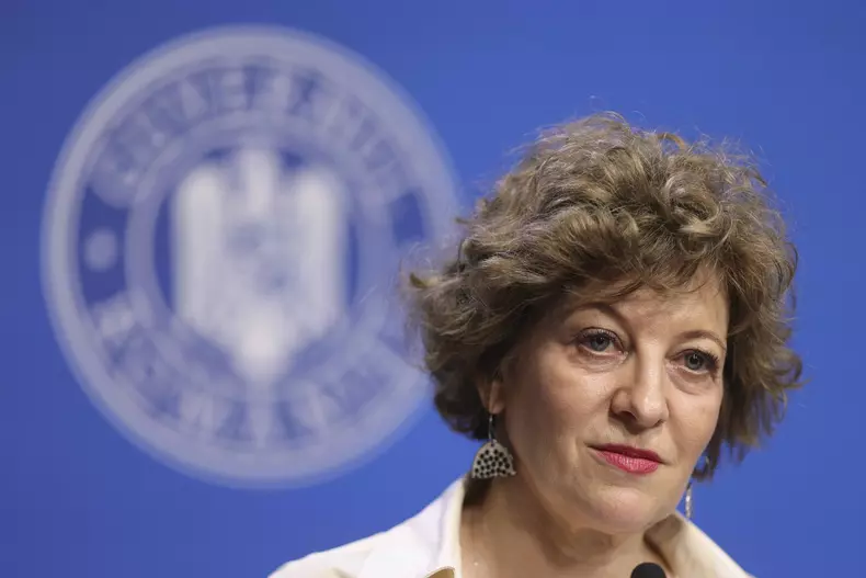 INSTANT_VICEPREMIER_OANA_GHORGHIU_01_INQUAM_Photos_Octav_Ganea