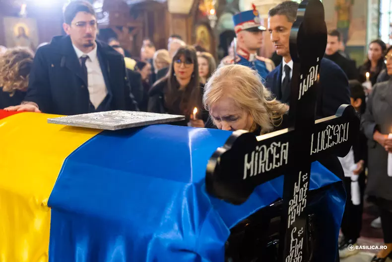 slujba de inmormantare a lui Mircea Lucescu. Foto - Basilica (7)