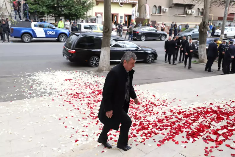 WhatsApp Image 2026-04-10 at 10.03.36 (3)