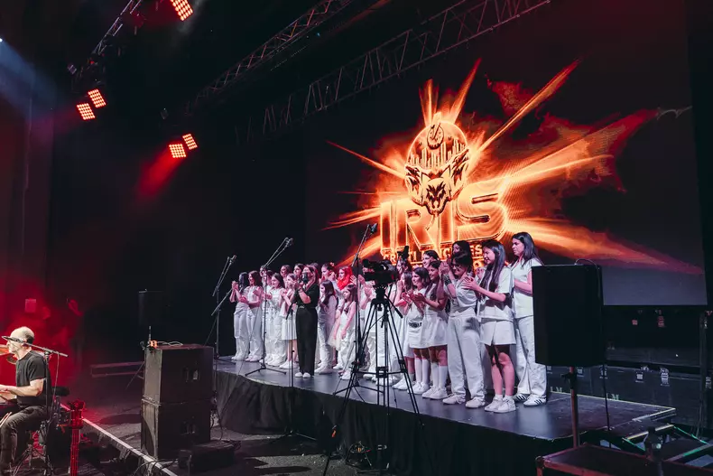 Iris45_SHOW-217