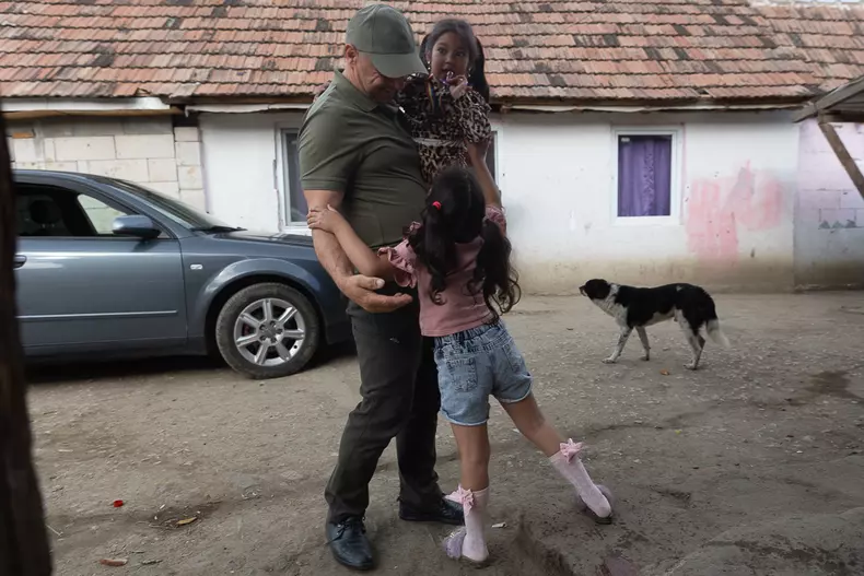 padurar-mures-fetite-salvate-eli-driu-s-167