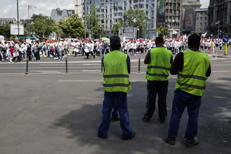 protest sanitas bucuresti