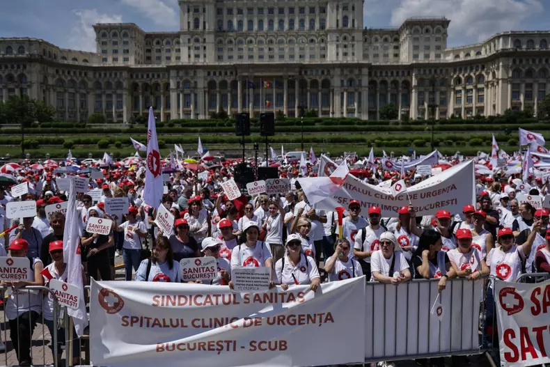 protest sanitas bucuresti constitutiei