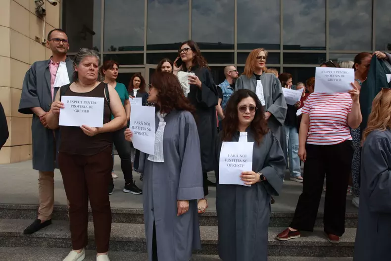 Proteste instanțe 4 iunie (1)