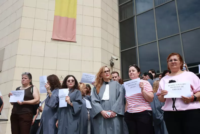 Proteste instanțe 4 iunie (5)