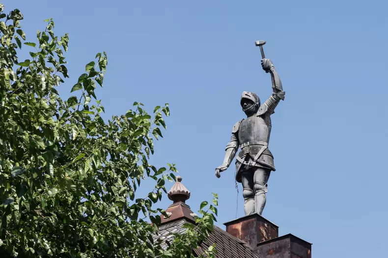 Statuia care apără Bucurestiul. Foto Vlad Chirea_9185 (1)