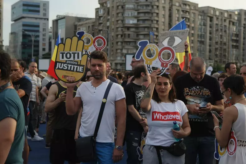 protest rezist 10 iunie adi manolache (15)