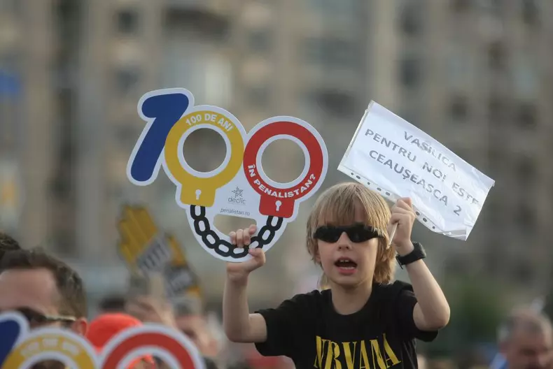 protest rezist 10 iunie adi manolache (8)