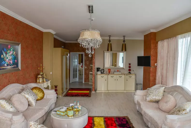 cele mai scumpe apartamente de inchiria la neversea 2018 (13)