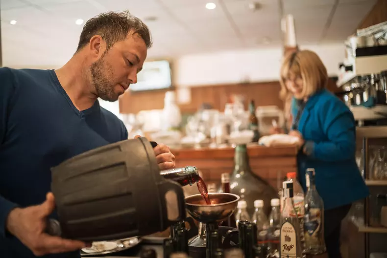 Robert Andronache la restaurantul din Calaf, Comunitatea Autonomă Catalonia