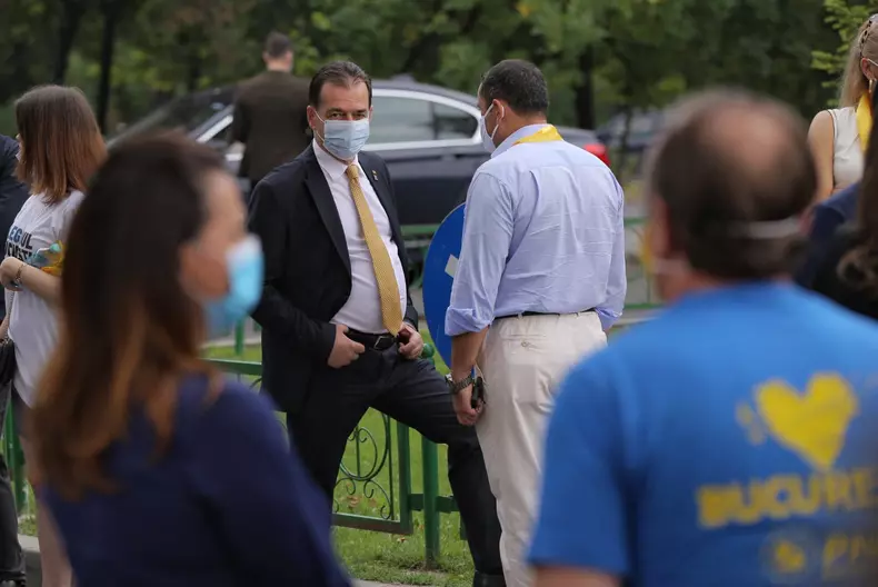 Nicușor Dan și-a depus candidatura pentru funcția de primar al Capitalei. Foto: Vlad Chirea