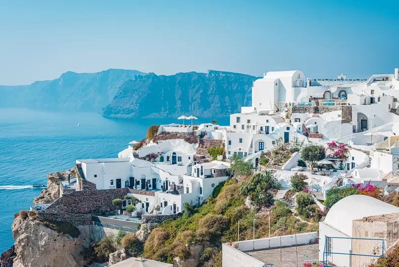 Oia,Views,,An,Iconic,Sunset,Feature,Of,The,Greek,Island