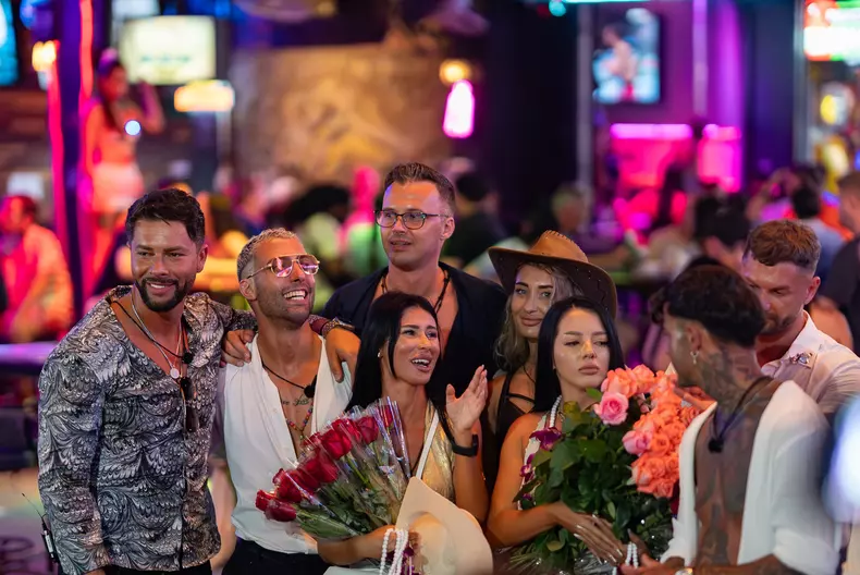 Ieșire în club (1)