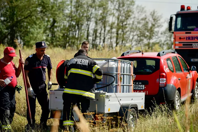 Incendiu vegetatie uscata Giurgiu-4