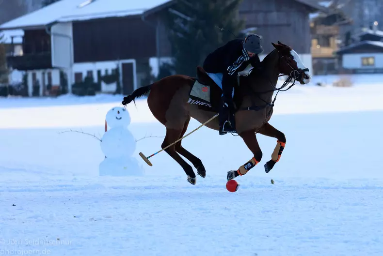 5-2016-Kitzbuehel-Snow-Polo-Jan-14-2.jpg