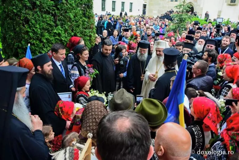 sarbatoare la manastirea Putna_patriarhul daniel (4)