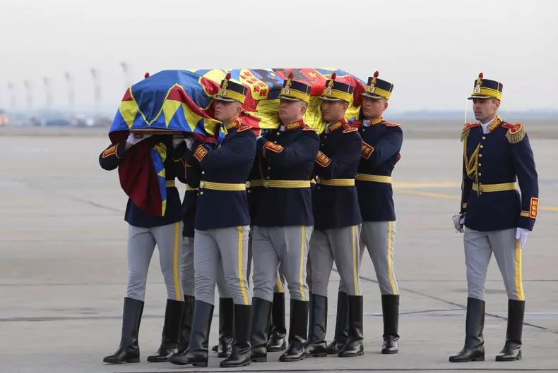 regele mihai aeroportul otopeni vlad chirea (2)