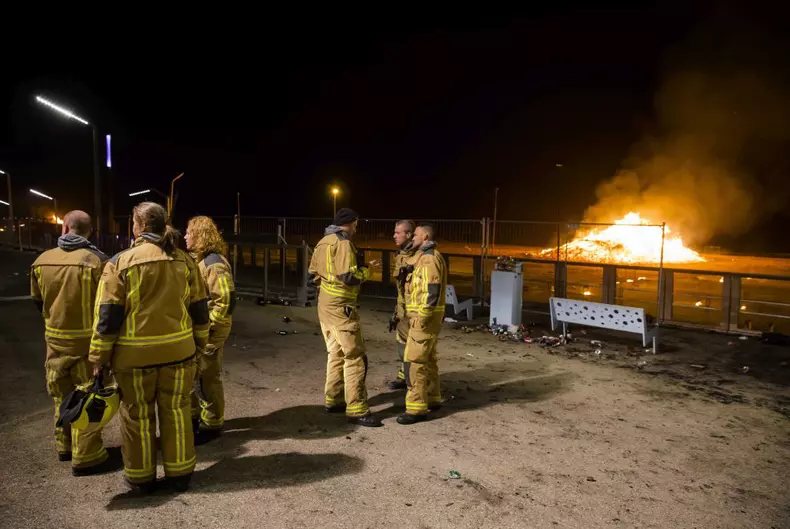Bonfire caused fire damages in Scheveningen
