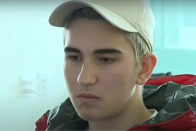 sebastian-dobrincu-la-19-ani-4