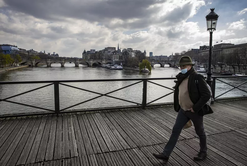 New lockdown measures to go into effect in Paris
