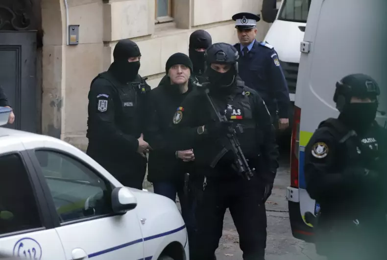 Horațiu Potra, adus la CAB, 21 noiembrie 2025. Foto Dumitru Angelescu (4)