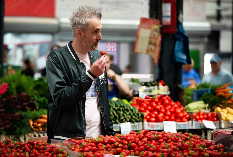 ernest kanal d la piata in bucuresti (7)