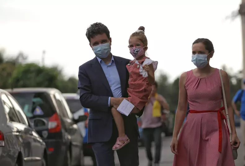 Nicușor Dan și-a depus candidatura pentru funcția de primar al Capitalei. Foto: Vlad Chirea