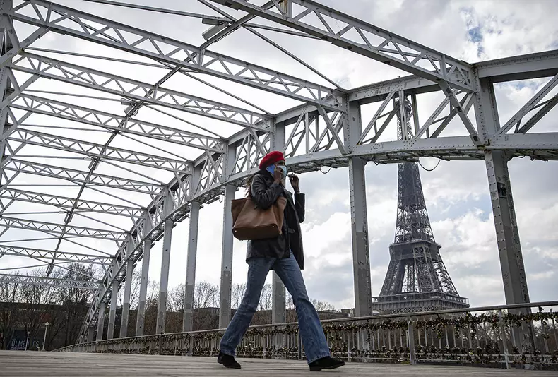 New lockdown measures to go into effect in Paris