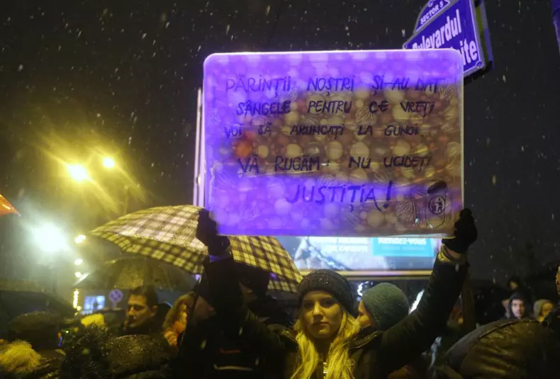 protest 17 decembrie 2017 piata victoriei palatul parlamentului foto vlad chirea (11)