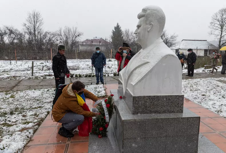 ceausescu scornicesti vlad chirea