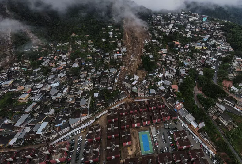 Third day of searches in Petropolis after heavy rains leave at least 130 dead