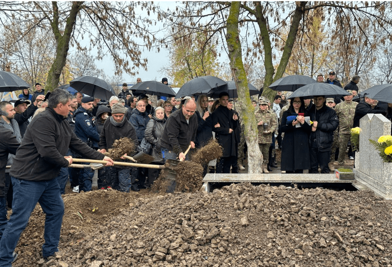 Emeric Ienei, înmormântat la Oradea. Foto GSP