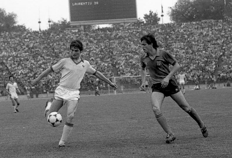 Dinamo-Steaua_Andone-Eduard_9875_1984_07