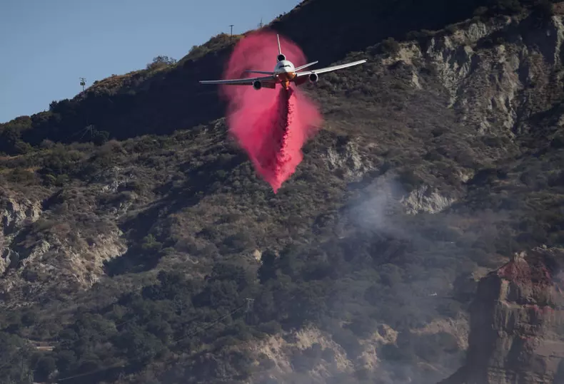 Incendii de vegetație în California | Foto: EPA