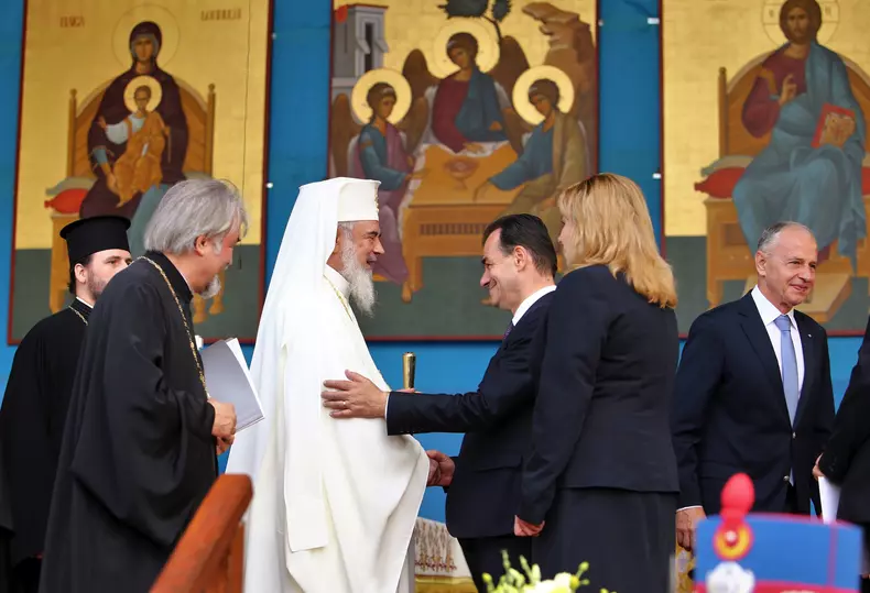 222038589_860301477922450_2030235997579196913_n