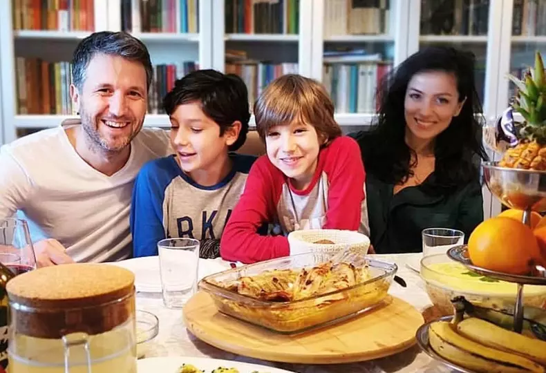 olivia-steer-si-andi-moisescu-2