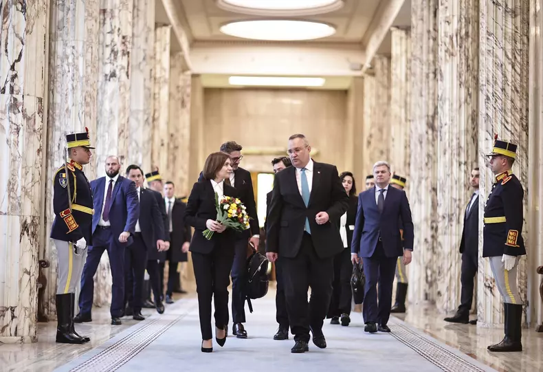 1677164957originalimage007resize