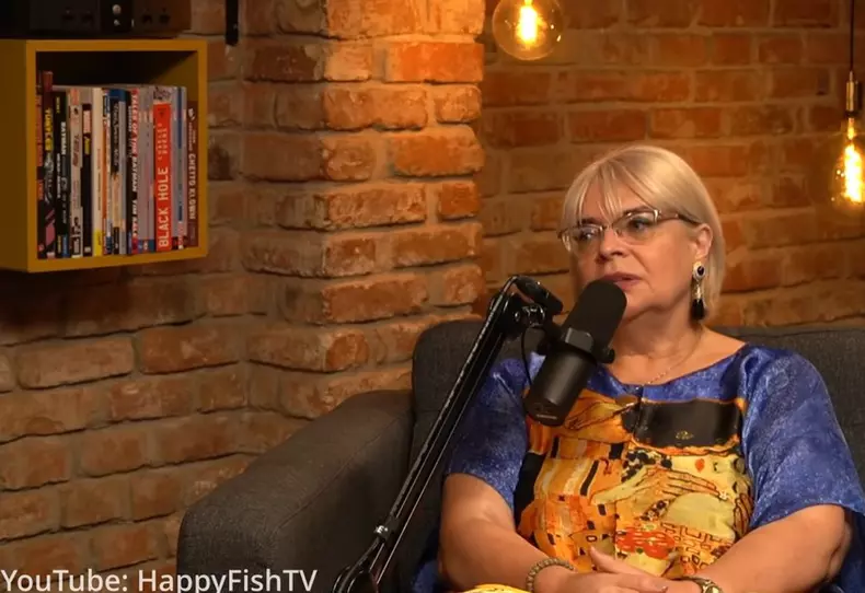 Irina Margareta Nistor Happy Fish