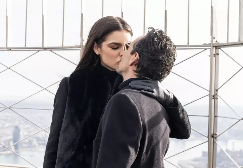 NY: Marc Anthony visits Empire State Building