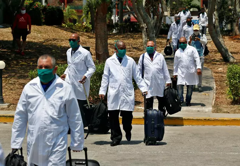 Cuban doctors travel to Italy to help fight pandemic