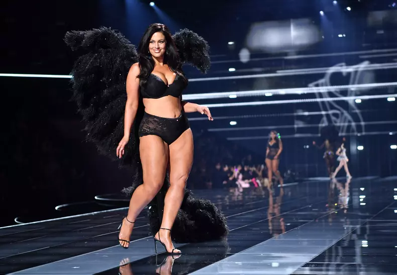 Ashley Graham - 2025 Victoria's Secret Fashion Show - Show