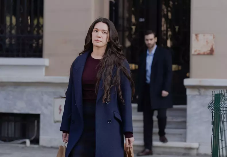 Hazal Subasi - personaj Azize - Ai nimanui - Kanal D